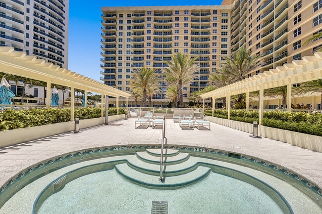 Foto del edificio - 2501 S Ocean Dr