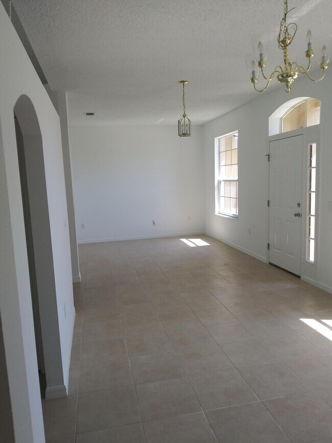 Foto del edificio - 6540 Addie Ave