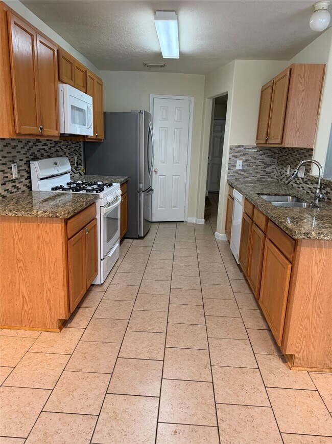 Foto del edificio - 7822 Winding Creek View