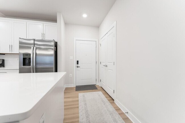 Building Photo - 12875 Mosaic Pk Wy