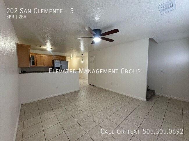 Foto del edificio - 202 San Clemente Ave NW