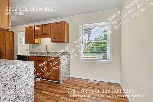 Building Photo - 2212 Coliseum Blvd