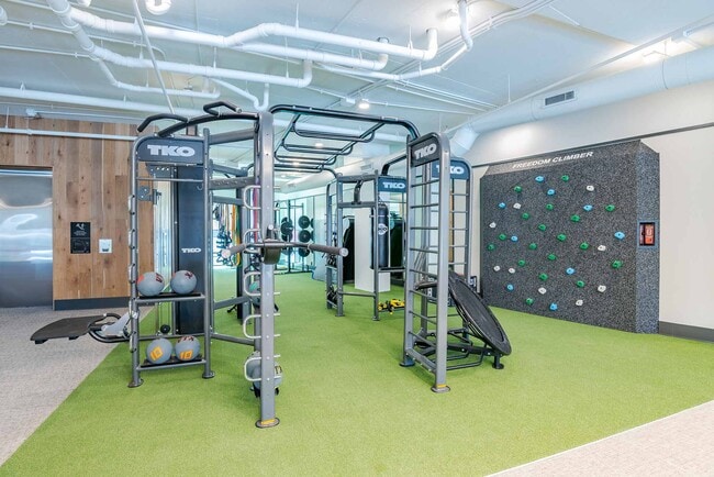 Foto del edificio - The Ace