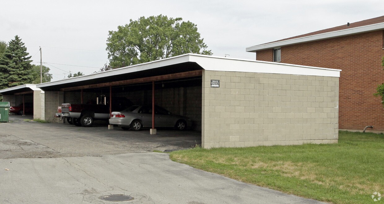 Building Photo - 136 Randall Ct