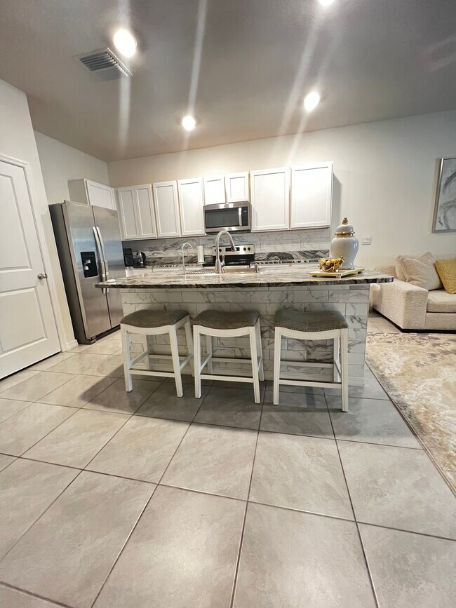 Foto del edificio - 2976 Suncoast Plains Dr