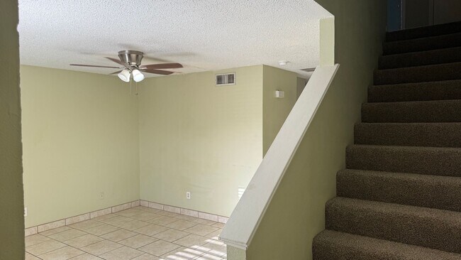 Foto del edificio - 7225 Owen Ct