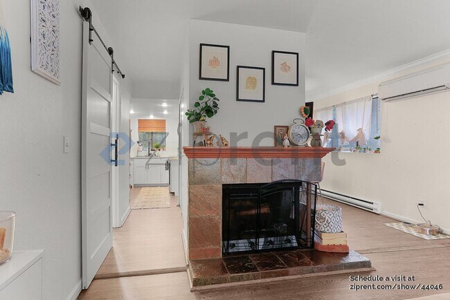 Foto del edificio - 10405 NE 32nd Pl