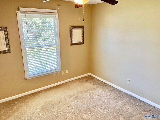 Building Photo - 101 Belle Cir