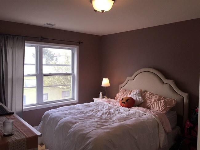 Foto del edificio - 320 62nd St