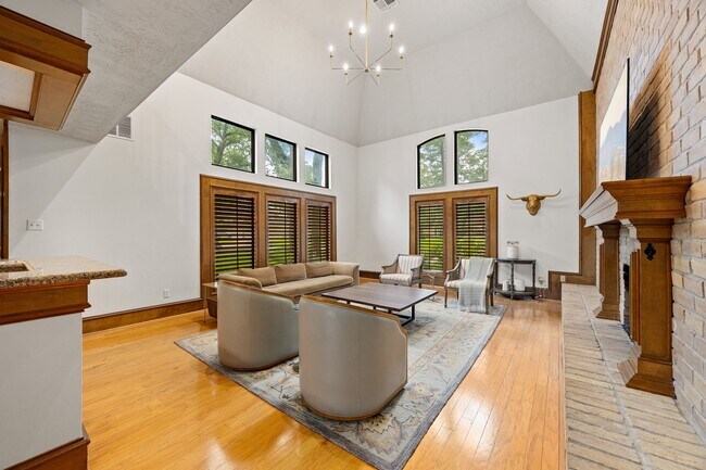 Foto del edificio - 12914 Ivyforest Dr