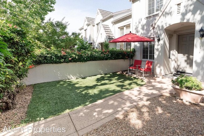 Building Photo - 3 br, 2.5 bath House - 4286 Delacroix Court