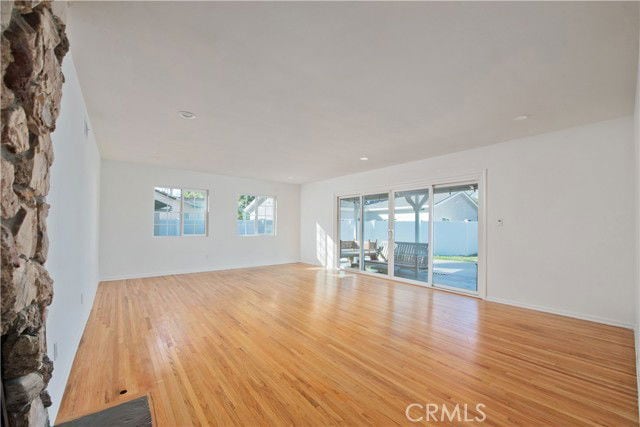 Foto del edificio - 22537 Friar St