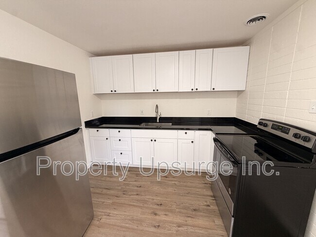 Foto del edificio - 2405 Old Eureka Way