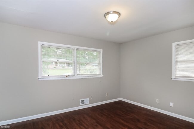 Building Photo - 3 br, 2 bath House - 3480 CREIGHTON Road SW
