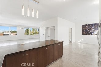 Building Photo - 435 W Center Street Promenade