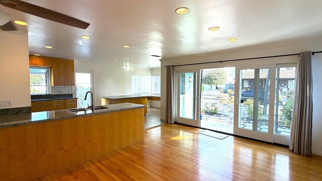 Foto del edificio - 257 Claremont Ave