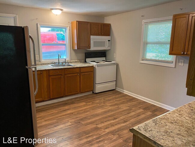 Foto del edificio - 2 br, 1 bath House - 324 Pryor St.
