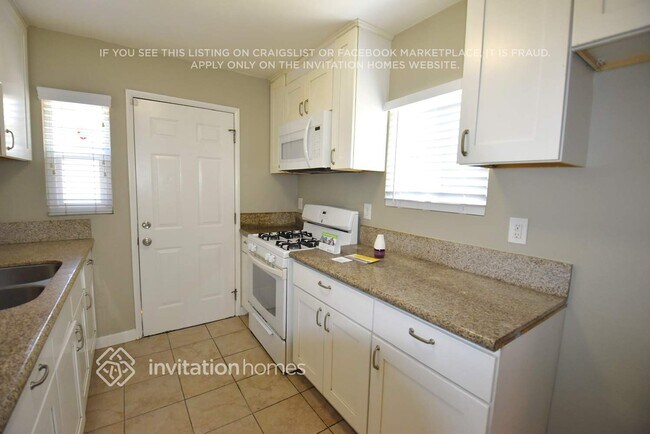 Foto del edificio - 2010 N Corlett Ave