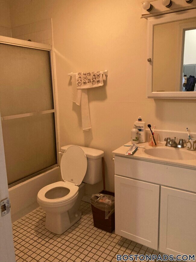 Foto del edificio - 81 Essex St