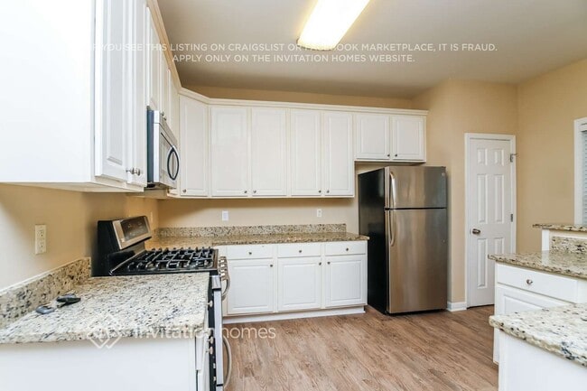 Building Photo - 3283 Fruitwood Ln