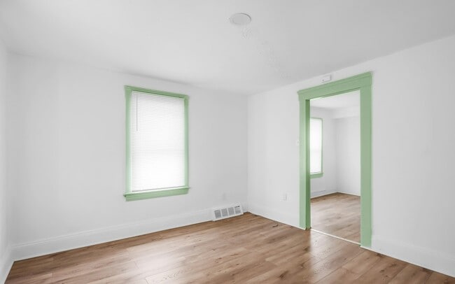 Building Photo - 509 E 143rd St