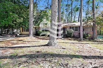 Building Photo - 57 Newport Dr