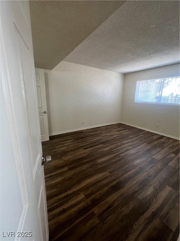 Building Photo - 595 S Royal Crest Cir