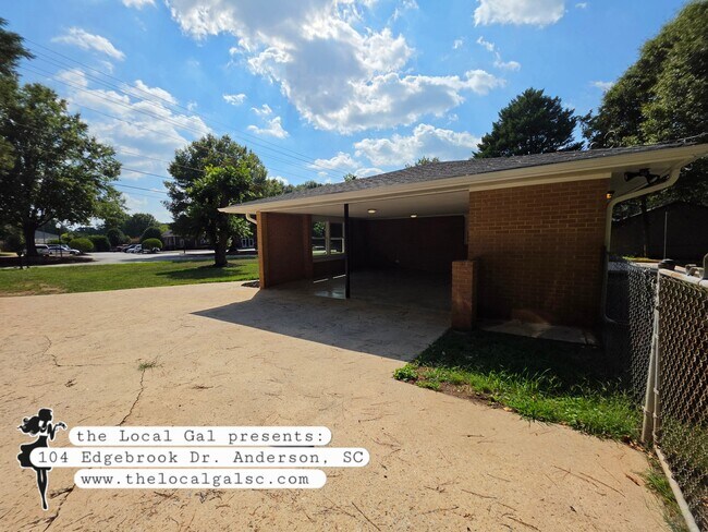 Foto del edificio - 104 Edgebrook Dr
