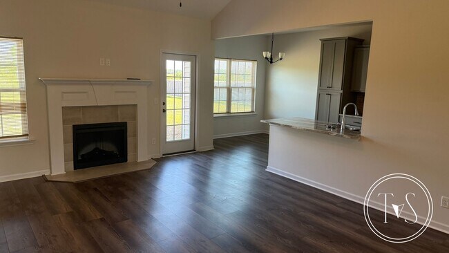 Foto del edificio - Spacious 4-Bedroom Ranch Home in The Village at Sassafras!