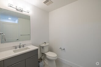 1BR, 1BA - 582SF - Primary Bathroom - Meridia Roselle Park 10