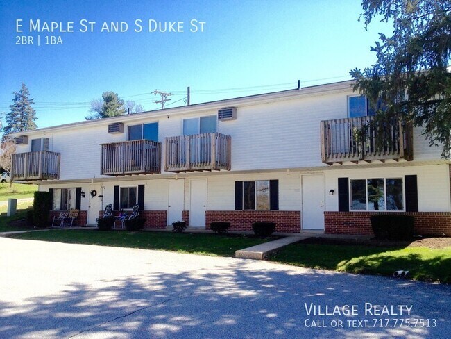 Building Photo - NO steps! Huge 2-Bed apartment with new ca...