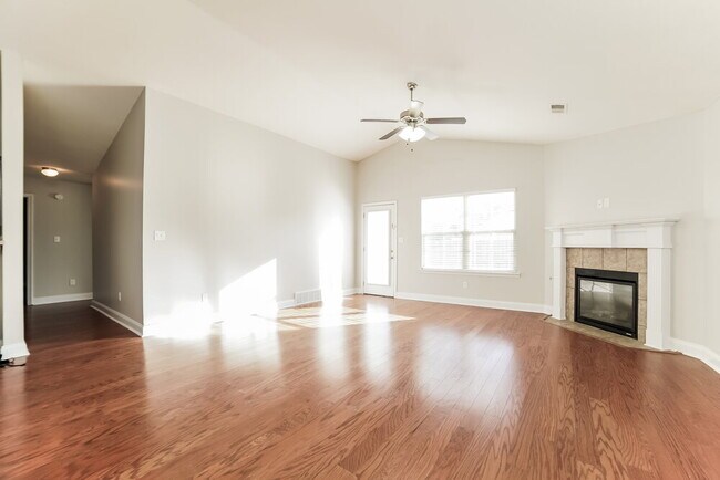 Building Photo - 8714 Hanson Cv