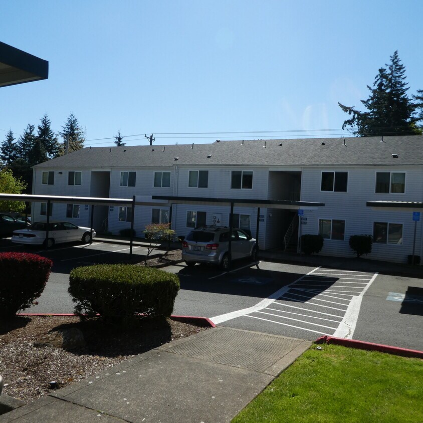 Primary Photo - 4783 Skyline Rd S