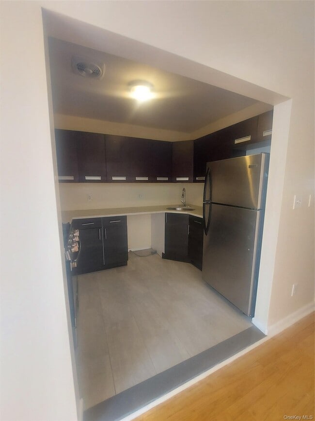 Building Photo - 1123 Schenectady Ave