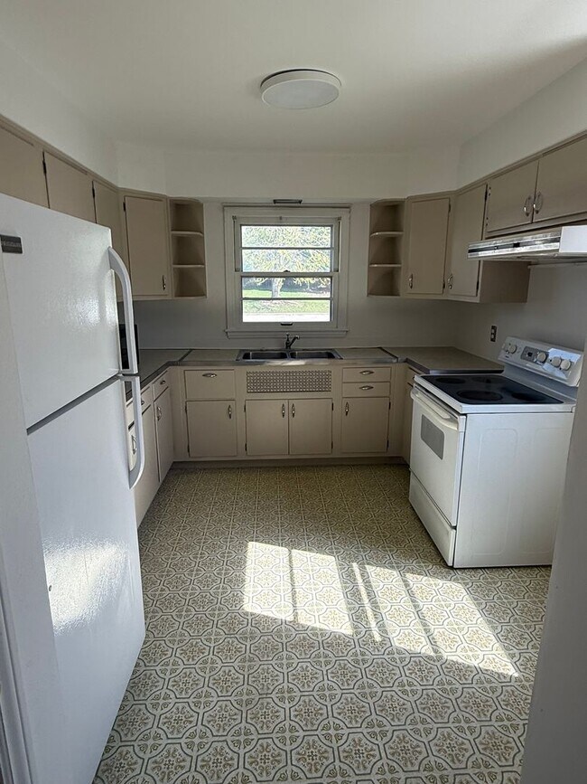 Foto del edificio - 2 Bedroom, 1 Bath Home for Rent