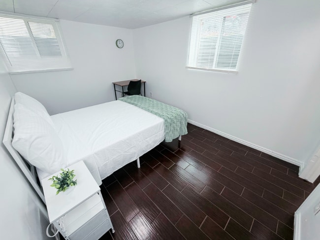 Photo - 1711 S 1300 E House