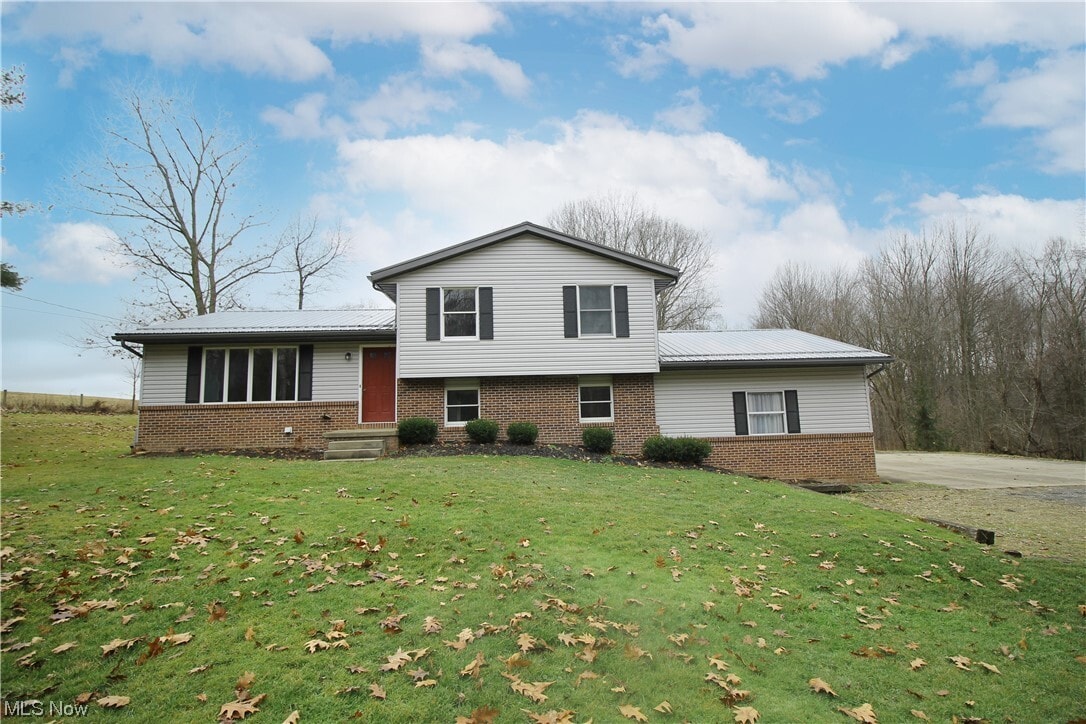 10081 Asbury Rd, Mantua, OH 44255 House Rental in Mantua, OH