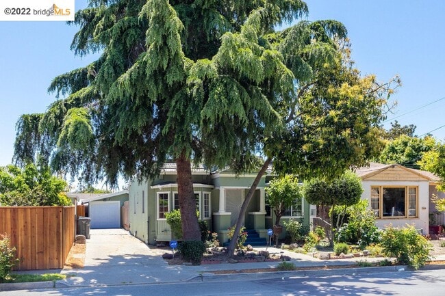 Building Photo - 937 Blossom Way