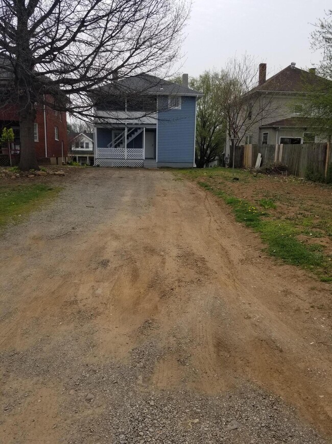 Foto del edificio - 668 Montrose Ave SE