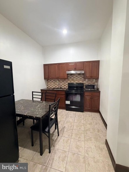 Photo - 4428 Chestnut St Townhome