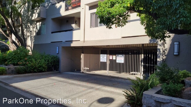 Building Photo - 1 br, 1 bath House - 3183 Wayside Plaza # 216