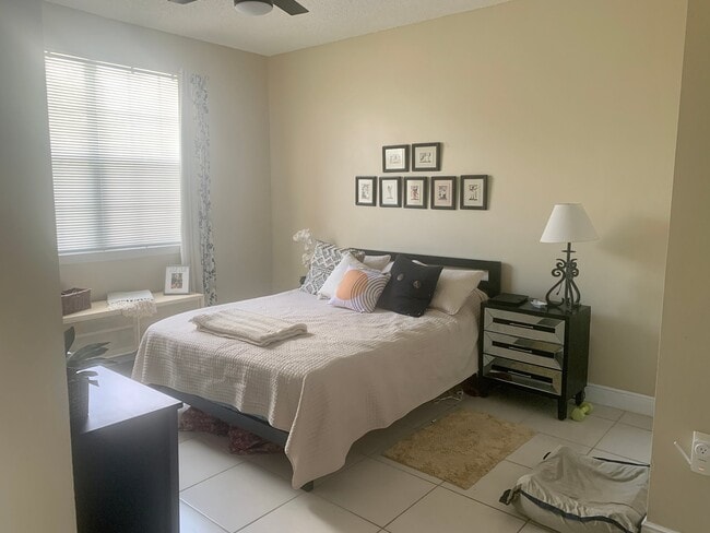 Foto del edificio - 10825 Windsor Walk Dr
