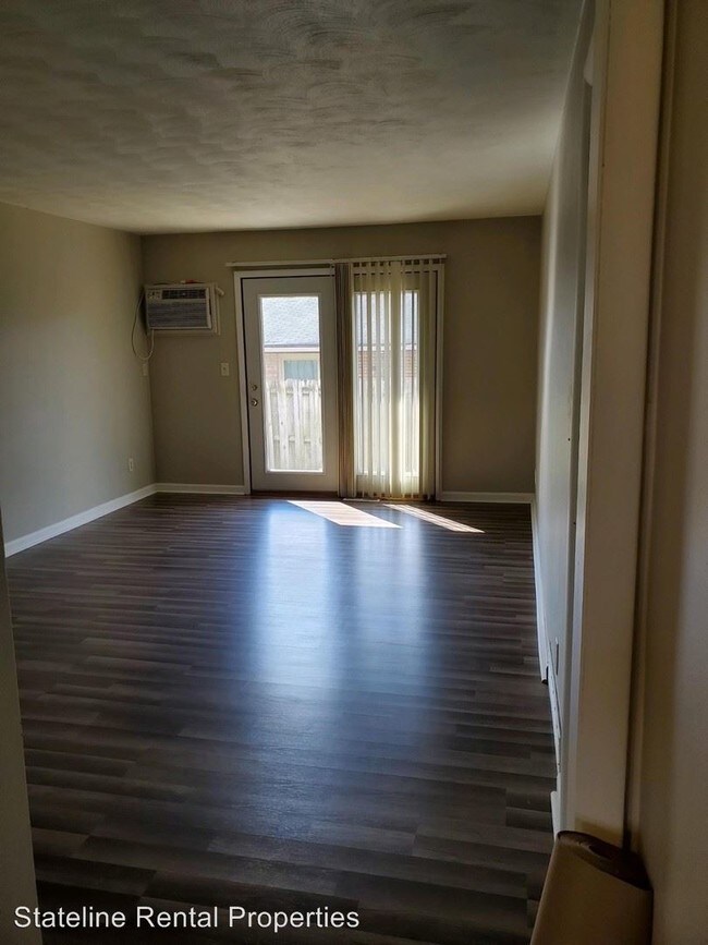 Building Photo - 3018 Sunnyside Dr