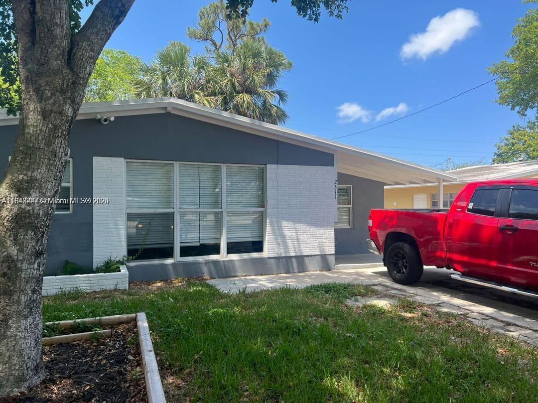 Foto principal - 2511 SW 3rd St