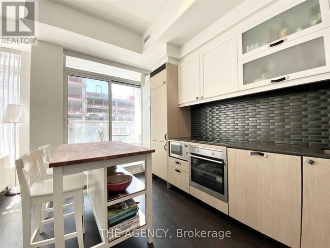 Photo du bâtiment - 783 Bathurst St