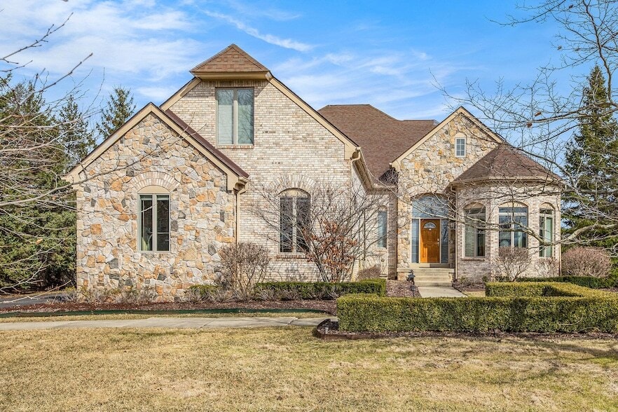 Photo - 955 Eagle Ave