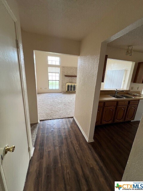 Building Photo - 2012 Kingwood Dr