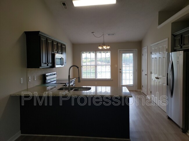 Foto del edificio - 2097 Stoney Meadow Dr