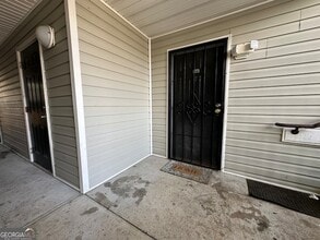 Building Photo - 13202 Fairington Ridge Cir