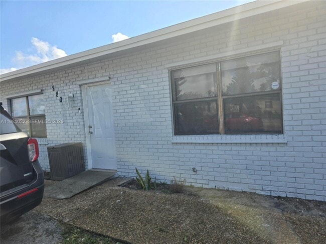 Building Photo - 280 NW 31st Ave